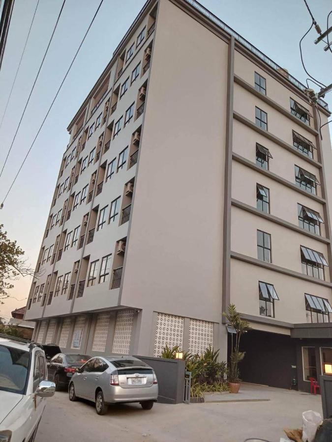 Hotel Chom Chao City Пном Пен Екстериор снимка